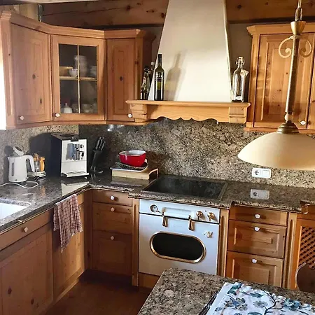 Hollerhaus Sankt Johann in Tirol